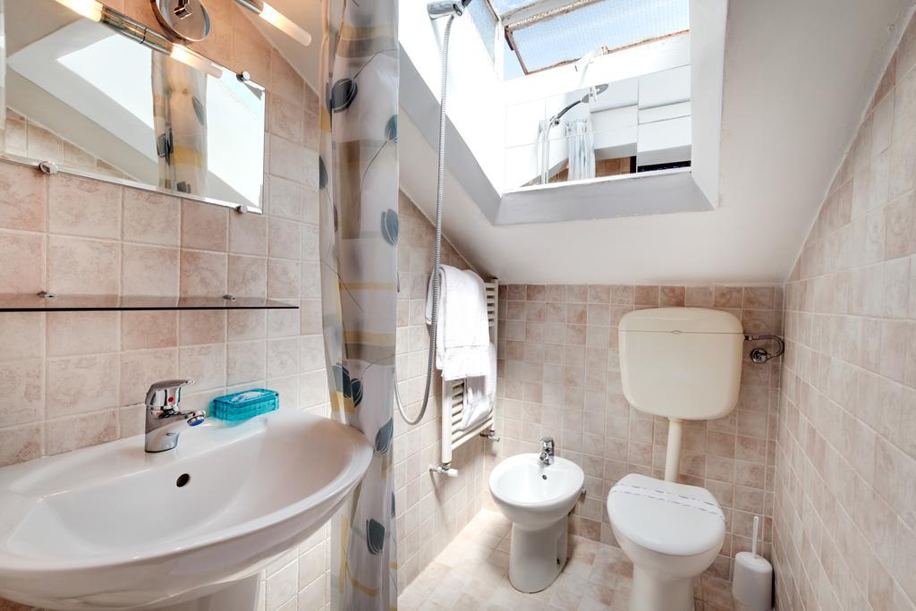 Ca' Badoer Attic Apartment Venice Ngoại thất bức ảnh